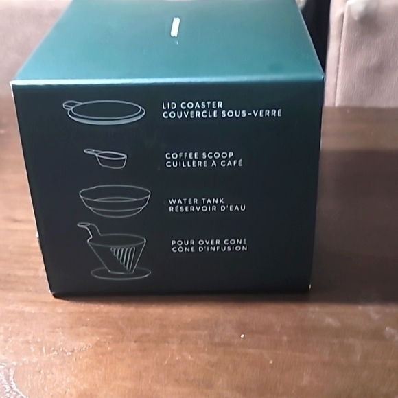 Starbucks Pour Over Set Making Coffee - Picture 4 of 6